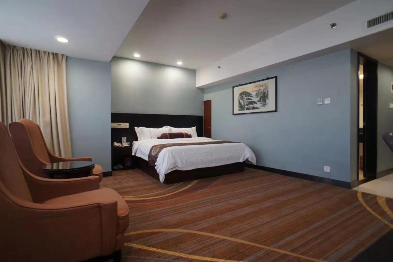 Skyline Plaza Hotel Kanton Zewnętrze zdjęcie