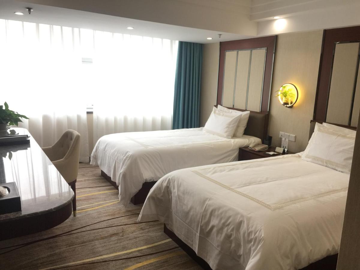 Skyline Plaza Hotel Kanton Zewnętrze zdjęcie