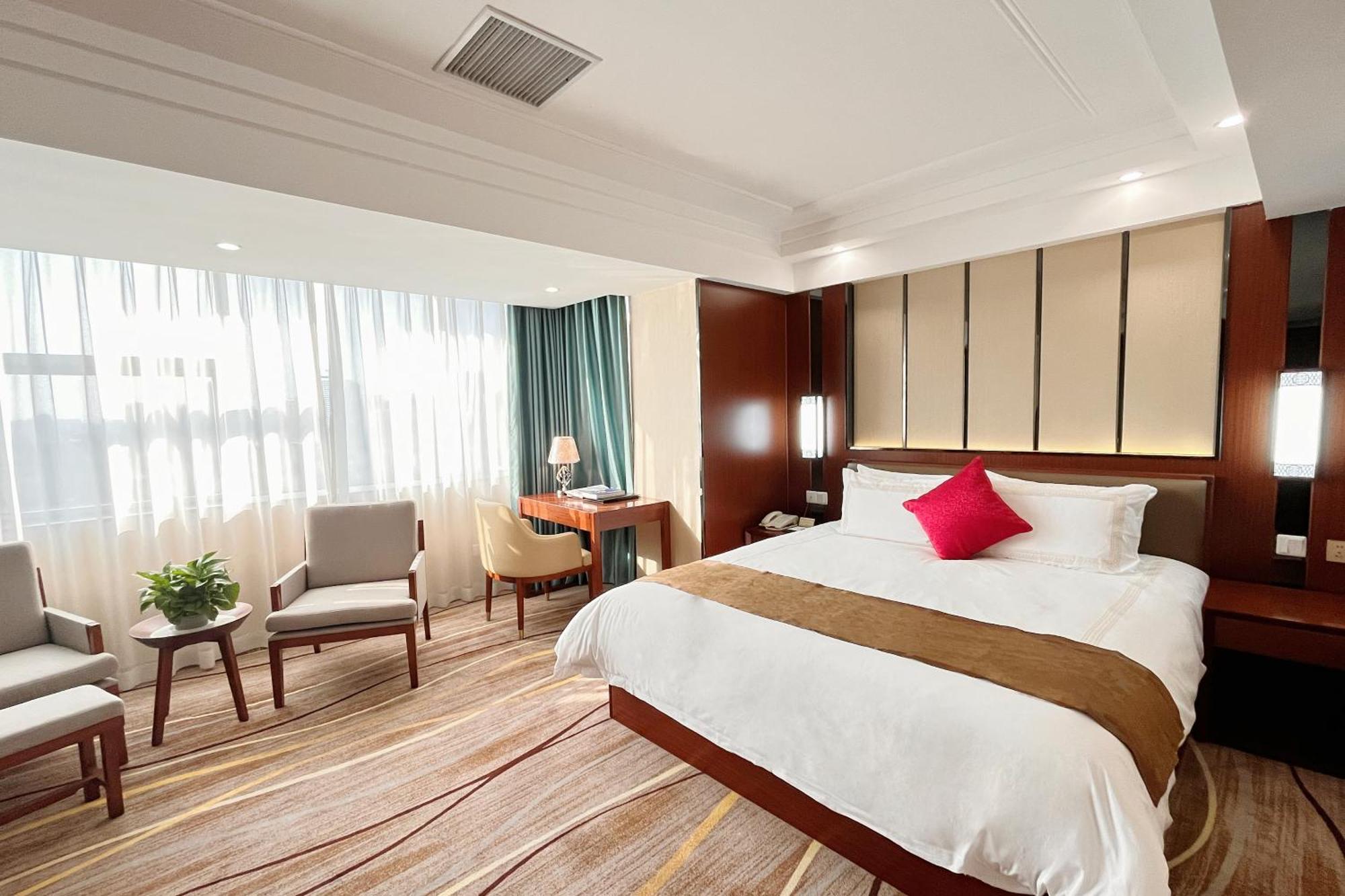 Skyline Plaza Hotel Kanton Zewnętrze zdjęcie