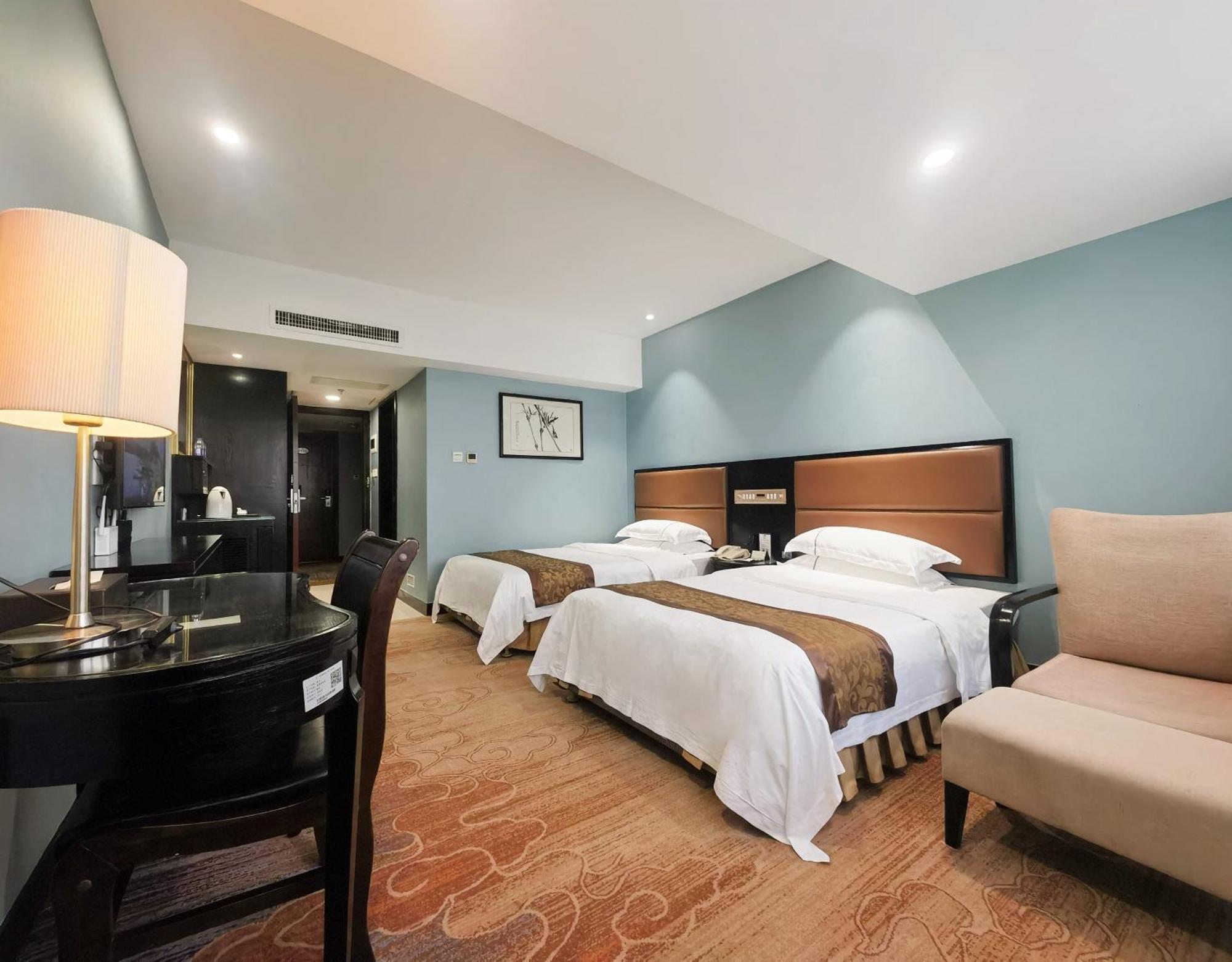 Skyline Plaza Hotel Kanton Zewnętrze zdjęcie