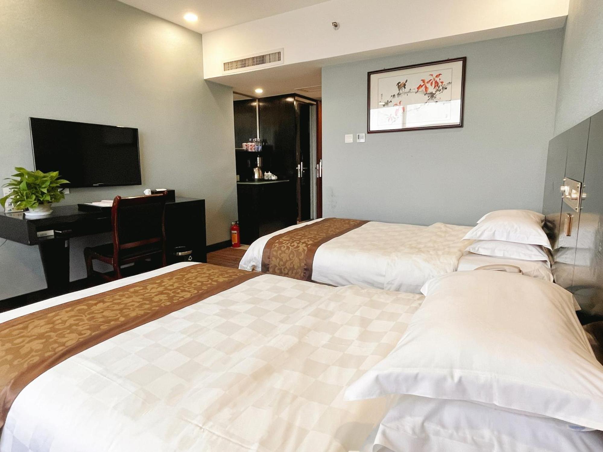 Skyline Plaza Hotel Kanton Zewnętrze zdjęcie
