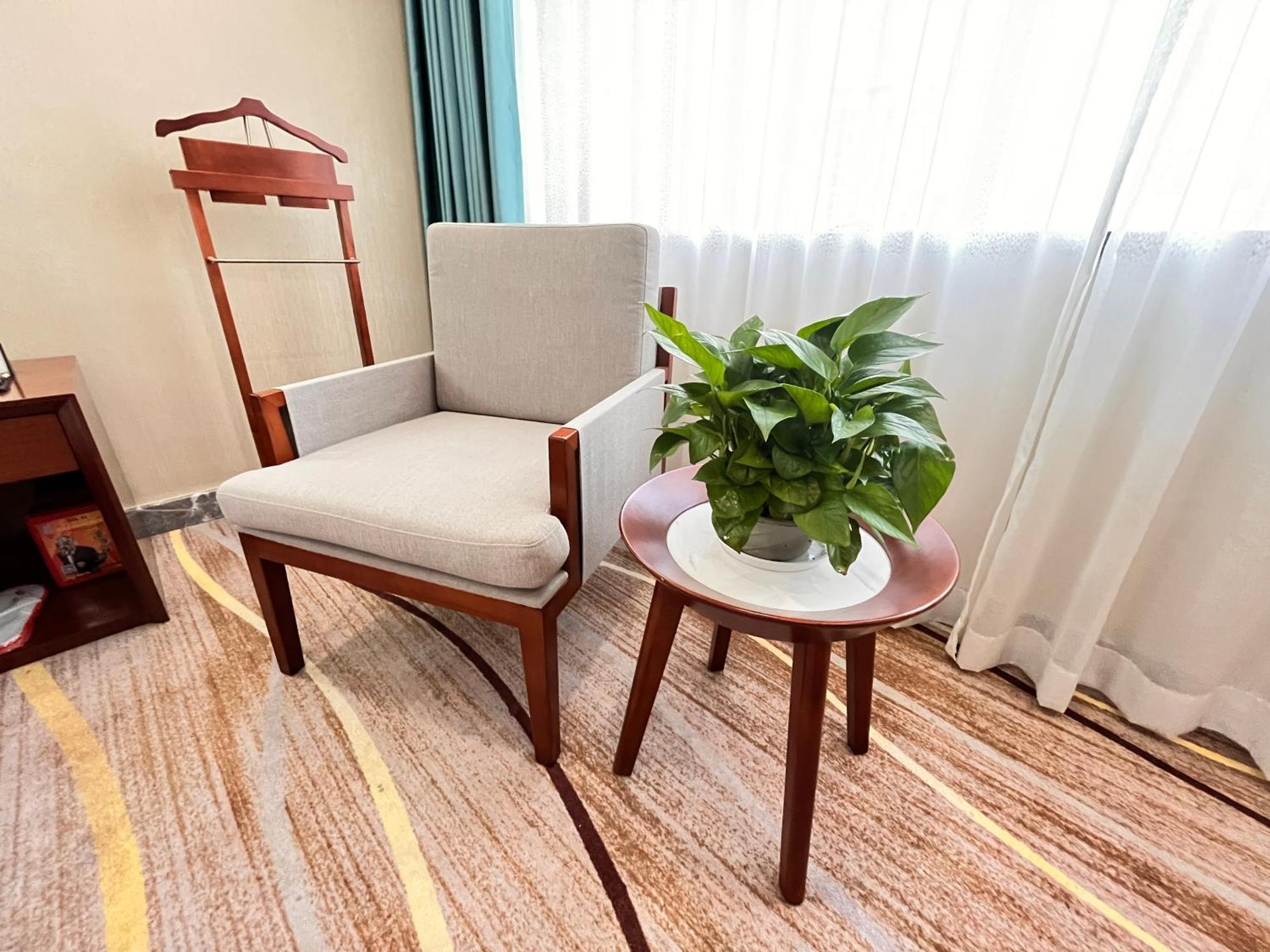 Skyline Plaza Hotel Kanton Zewnętrze zdjęcie