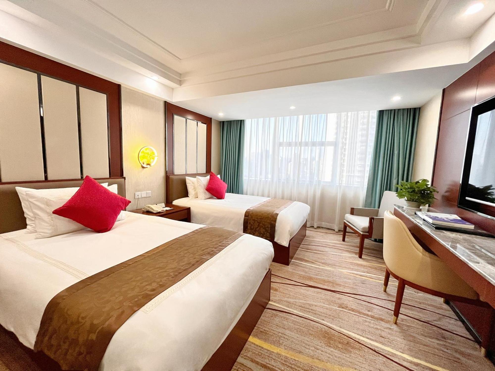 Skyline Plaza Hotel Kanton Zewnętrze zdjęcie