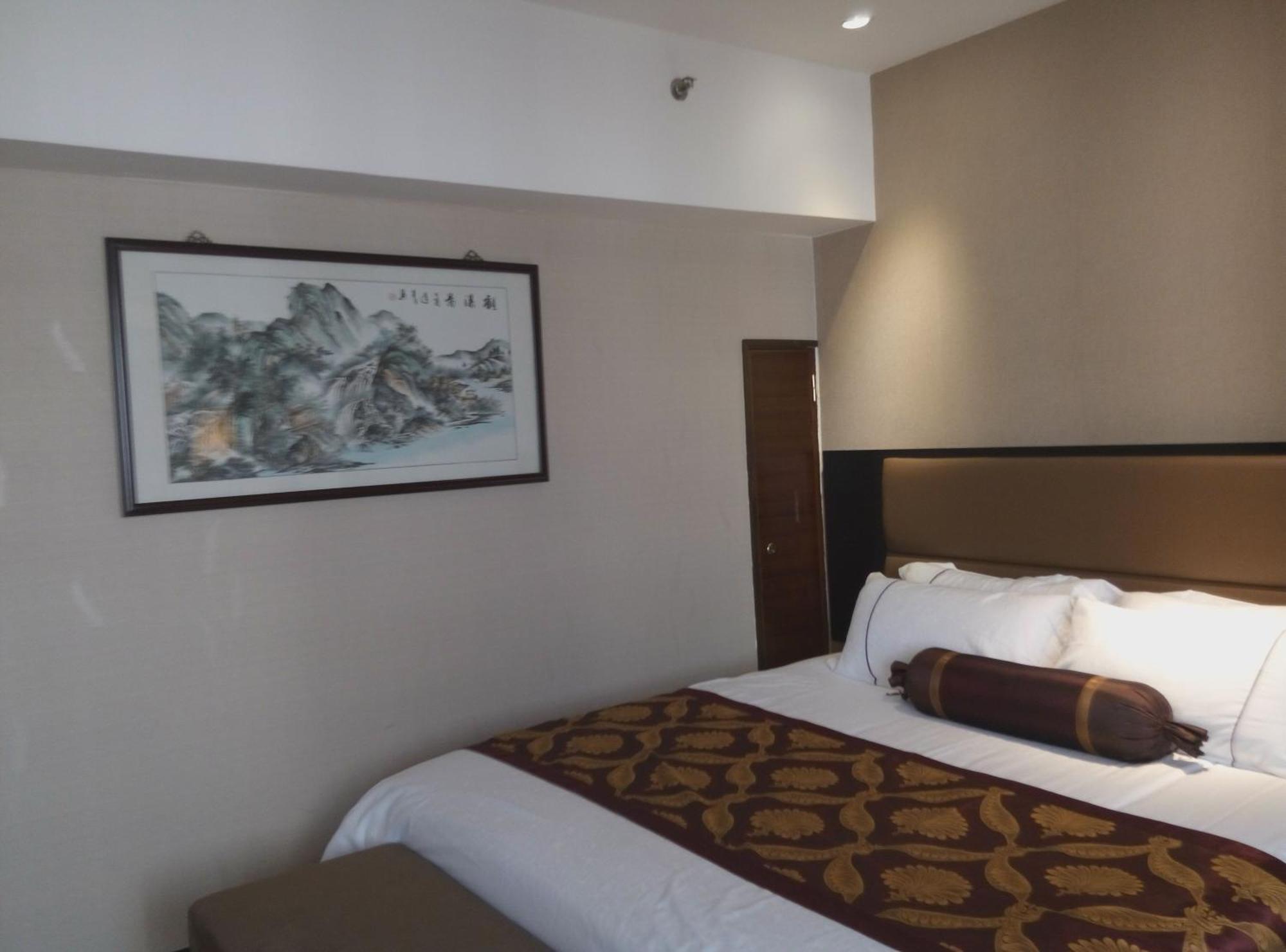 Skyline Plaza Hotel Kanton Zewnętrze zdjęcie